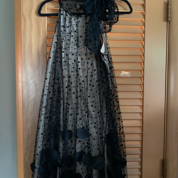 Absolutely fun dress- never worn - Picture 2 of 5